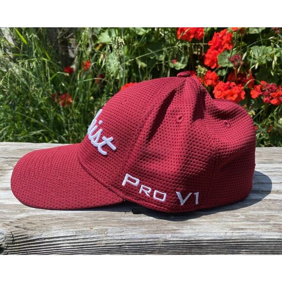 Titleist Golf Hat, New Era, Med/Lg Flex back Pro V1 Footjoy - Picture 2 of 7